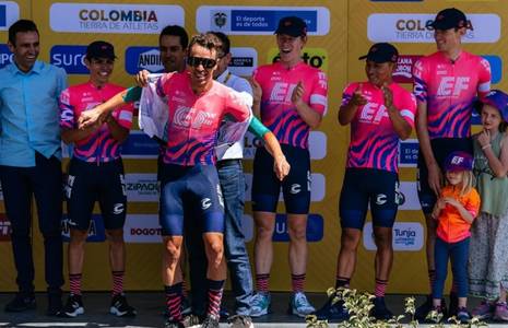 Tým EF vítězí v úvodní časovce družstev na Tour Colombia