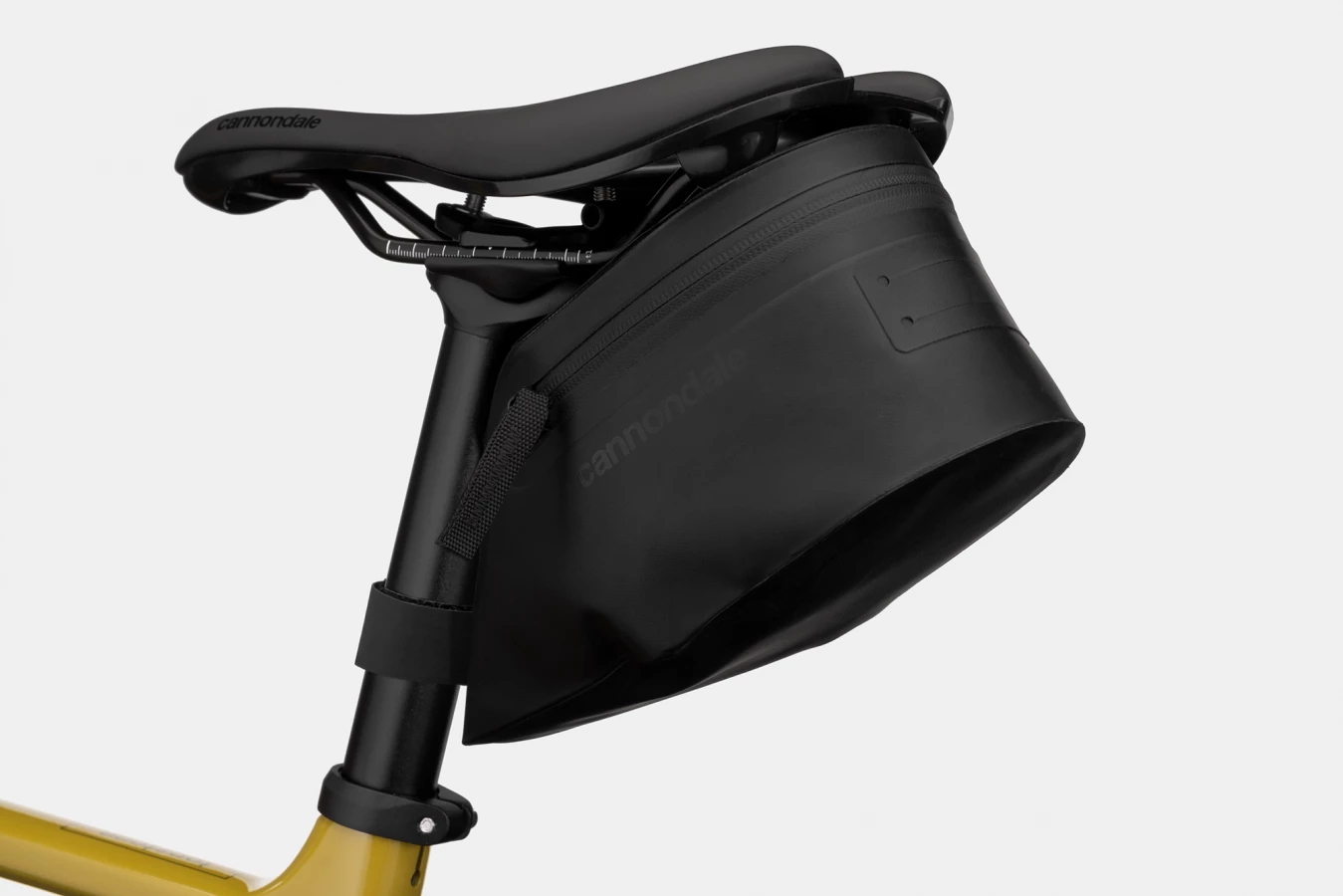 Contain QR Saddle Bag size Medium - Black